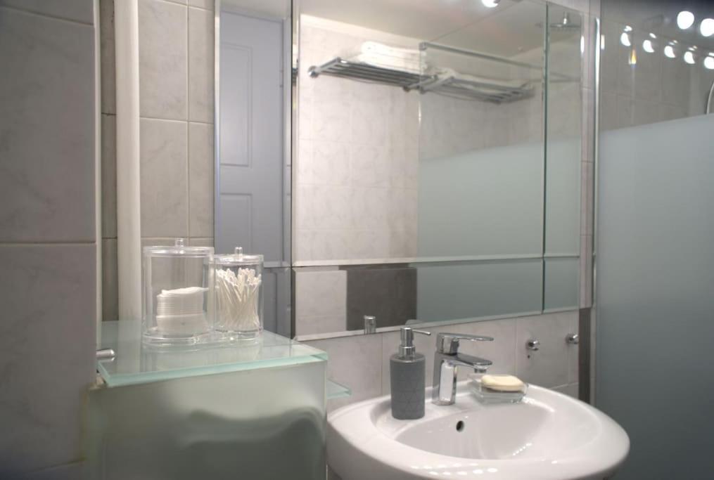 Artistico Two-Bedroom Apartment In Kolonaki 雅典 外观 照片